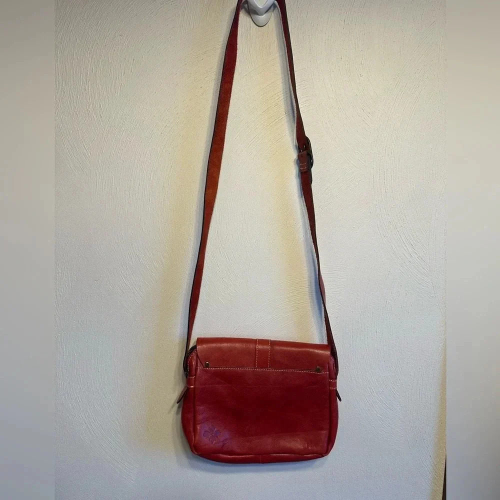 Patricia Nash Praga Flap Crossbody Leather Handbag - Picture 2 of 11
